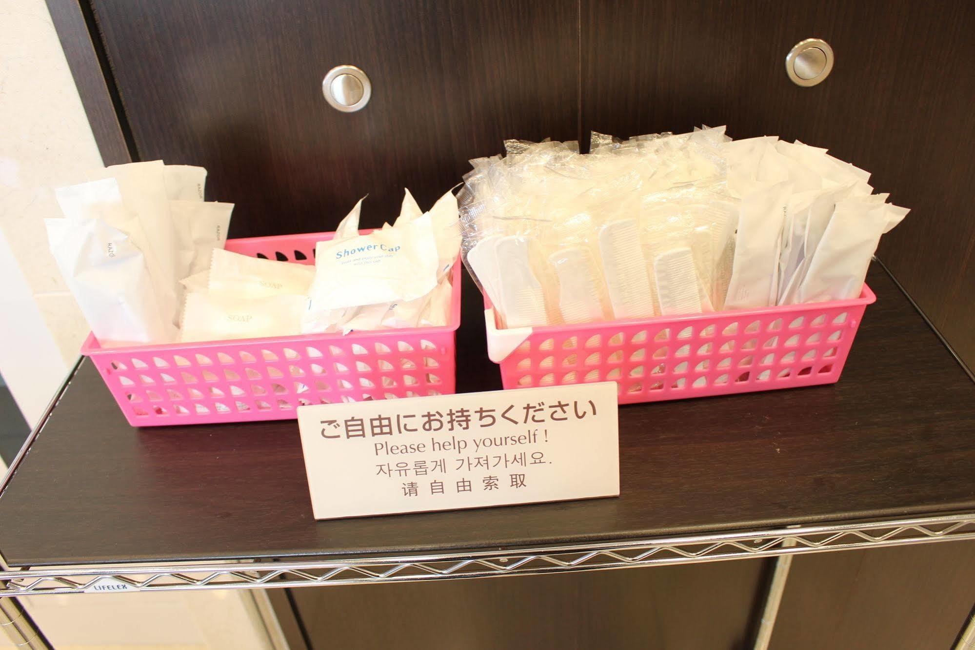 Toyoko Inn Sendai Higashi-Guchi No.1 Bagian luar foto